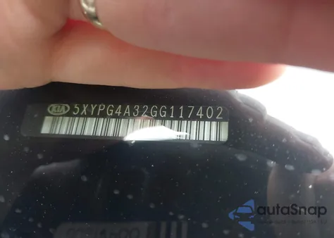 2016 Kia Sorento L z USA, uszkodzony, nr VIN 5XYPG4A32GG117402